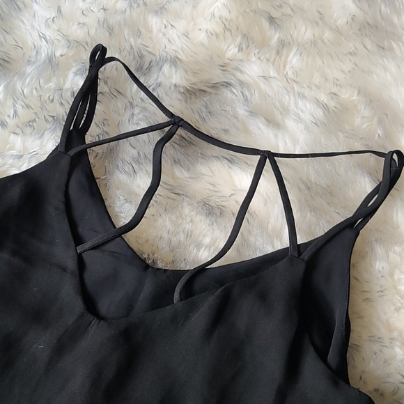 Black top - Picture 2 of 3